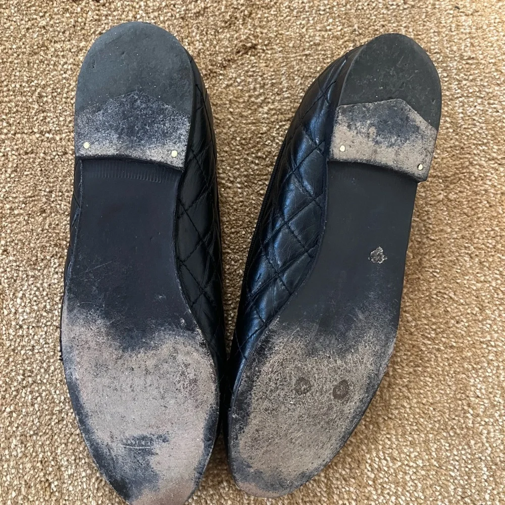 CHANEL Black Quilted Flats - Picture 8 of 10
